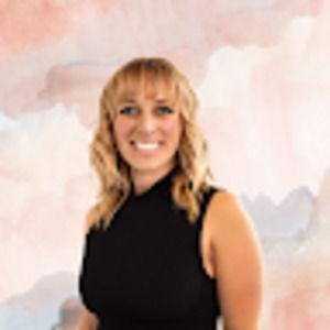 Meet your Posher, Adriana